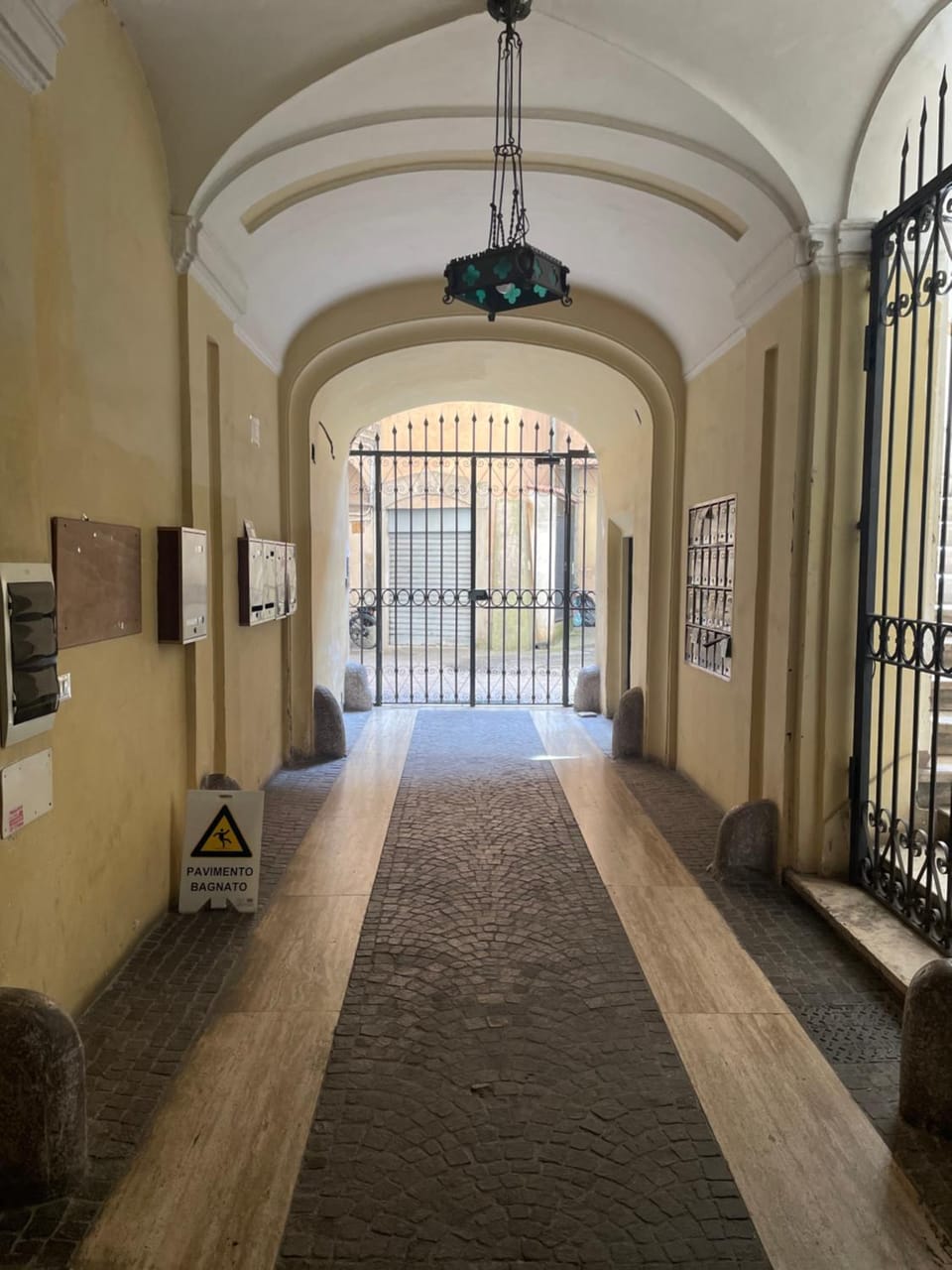 Inner courtyard view