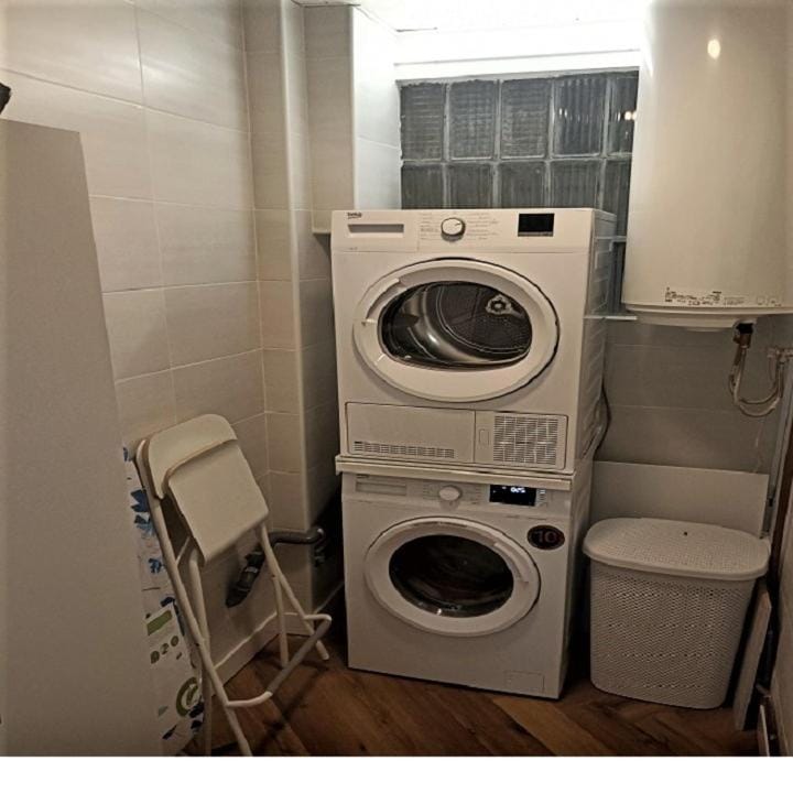 laundry, washing machine