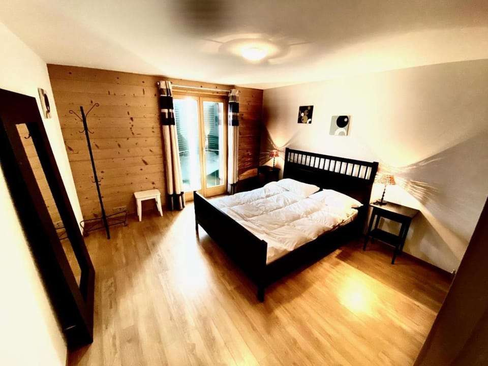 Bed, Photo of the whole room, Bedroom, wardrobe