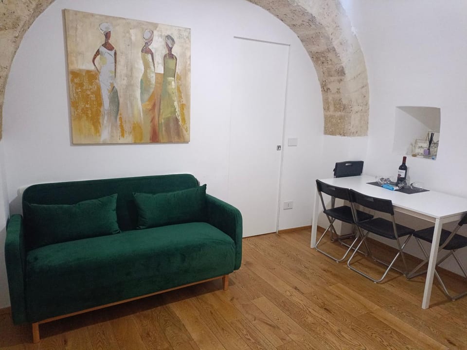 Suite vecchia Dante Apartment in Bari