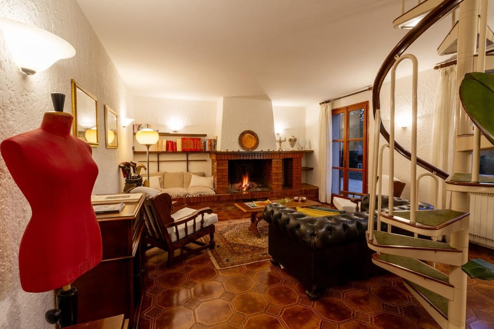 Communal lounge/ TV room, Living room