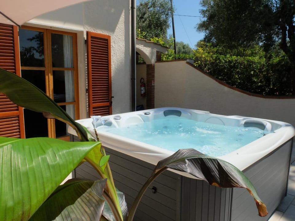 Hot Tub