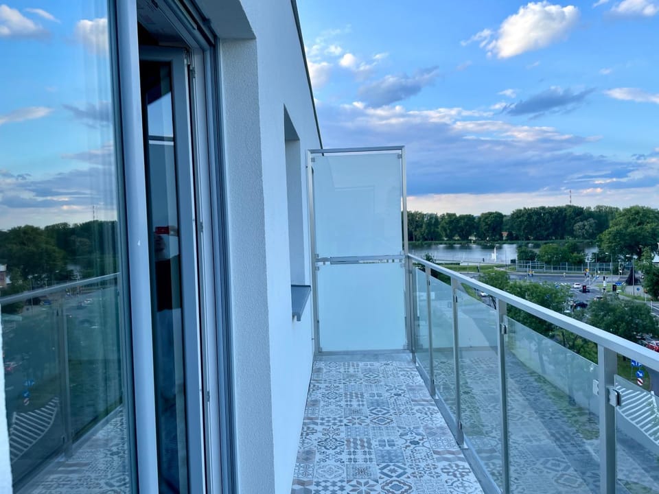 Property building, View (from property/room), Balcony/Terrace