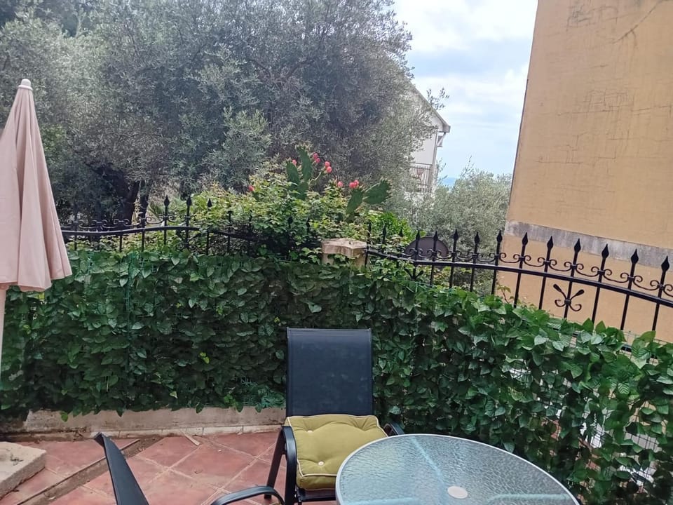 Mota saste lux Apartment in Sveti Stefan