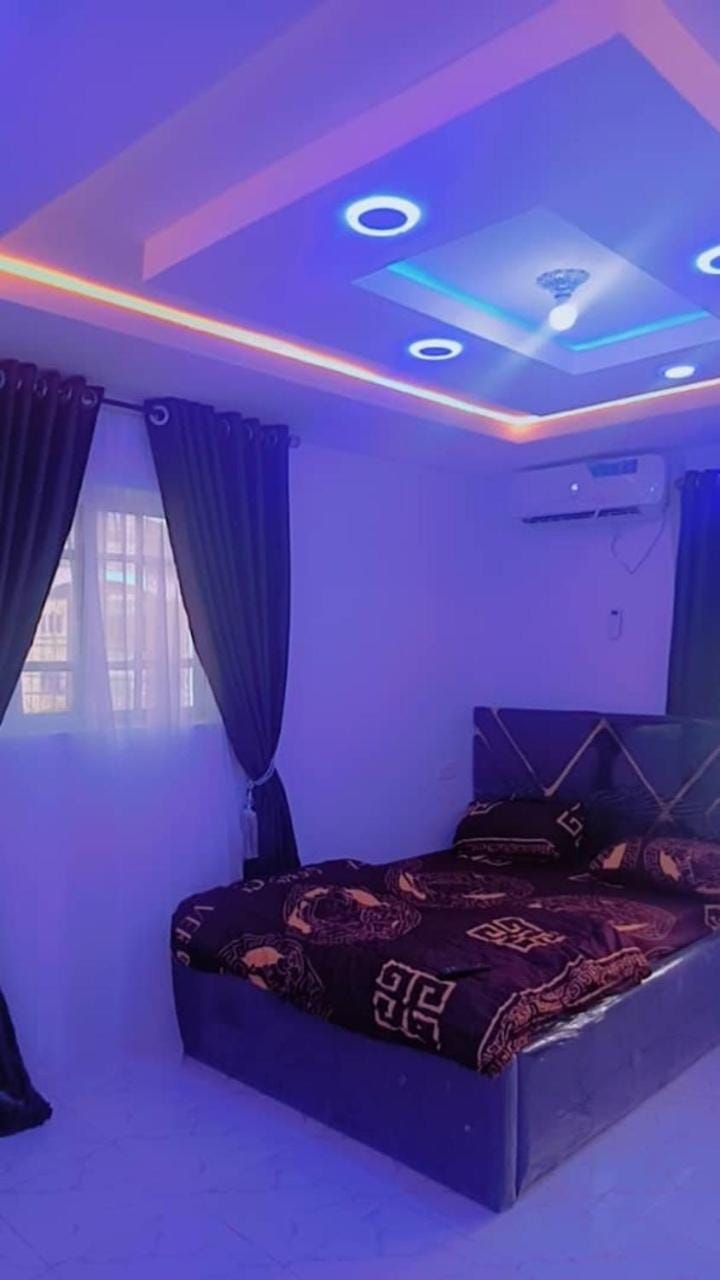 DBaLoGuN's PlaCe -DOWNTOWN PANSEKE -OLUWO AREA Apartment in Nigeria