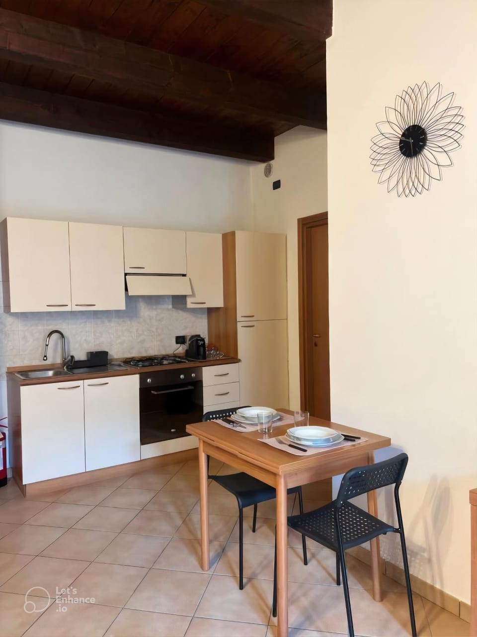 Dining area, kitchen