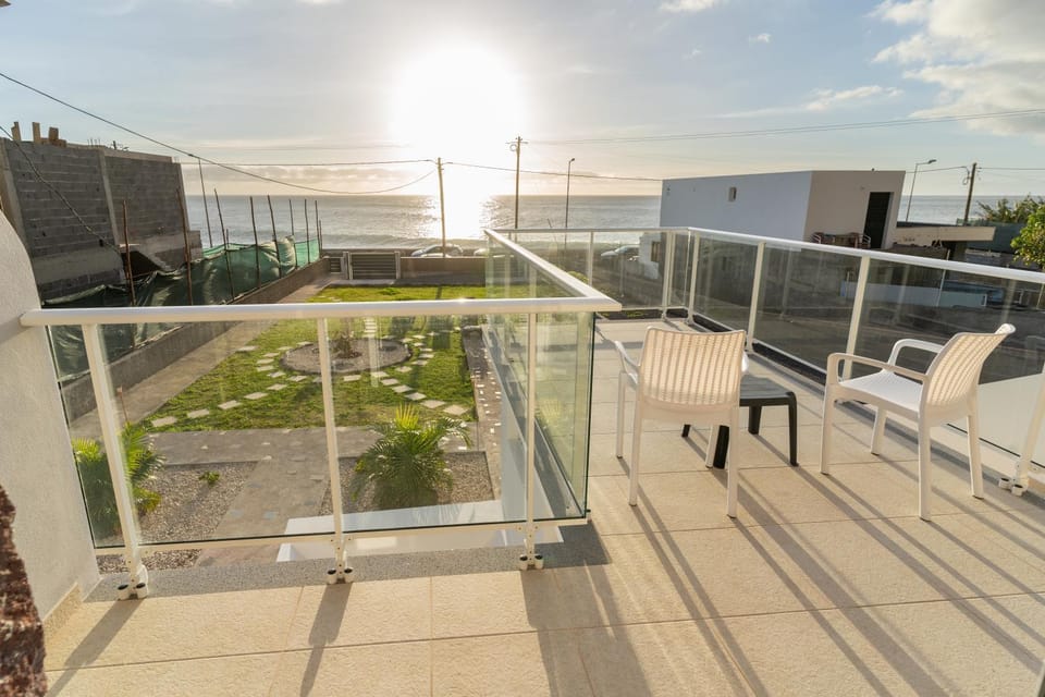 Natural landscape, View (from property/room), Balcony/Terrace, Sea view, Sunrise, Sunset