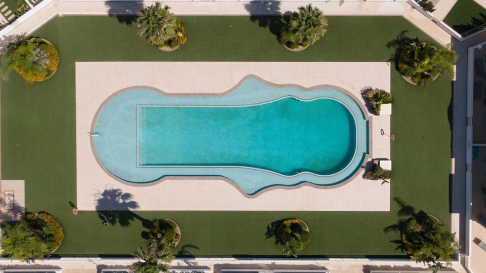 Bird's eye view, Swimming pool