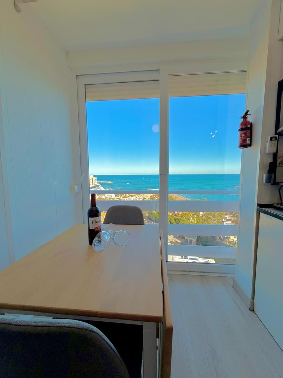 Natural landscape, View (from property/room), Dining area, Sea view