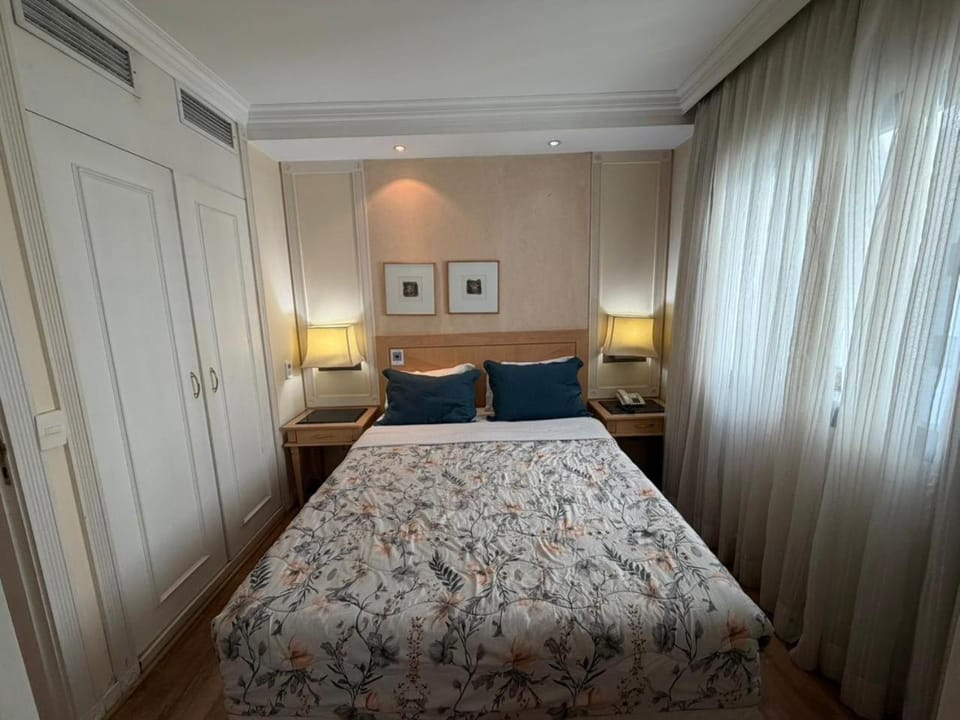 Hotel Univer Pamplona Paulista Jardins cozinha garagem ótima localização 2105 Apartment hotel in Sao Paulo City