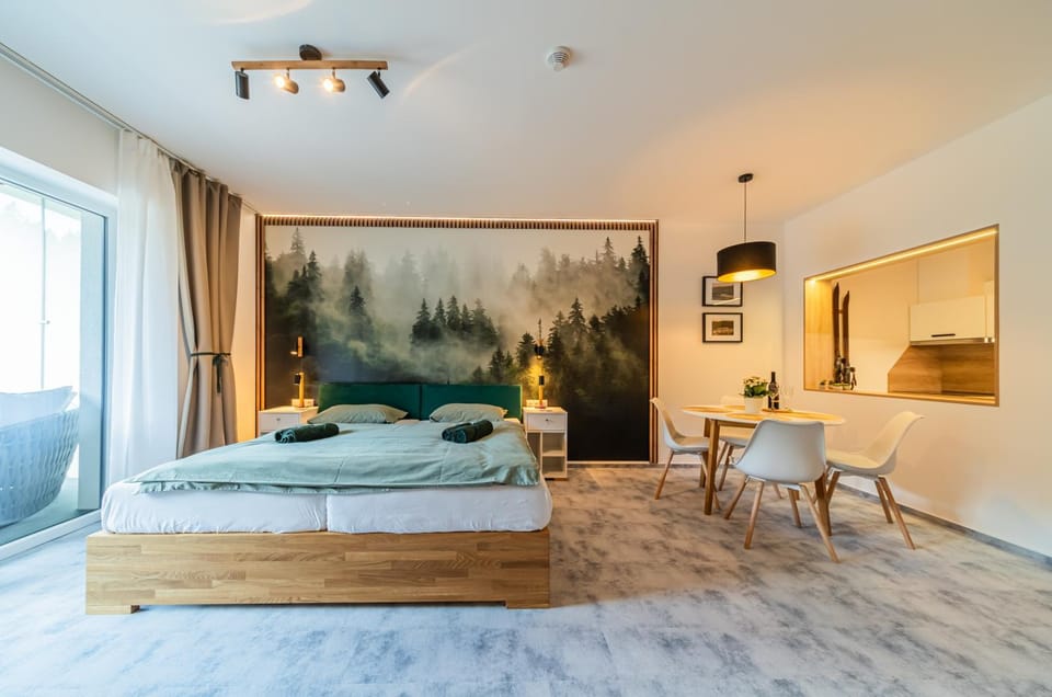 Bed, Seating area