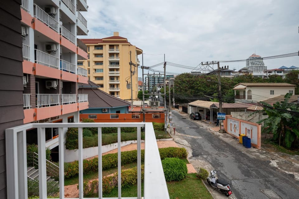 New Nordic Trend 5 by Apartwell Apartment in Pattaya City