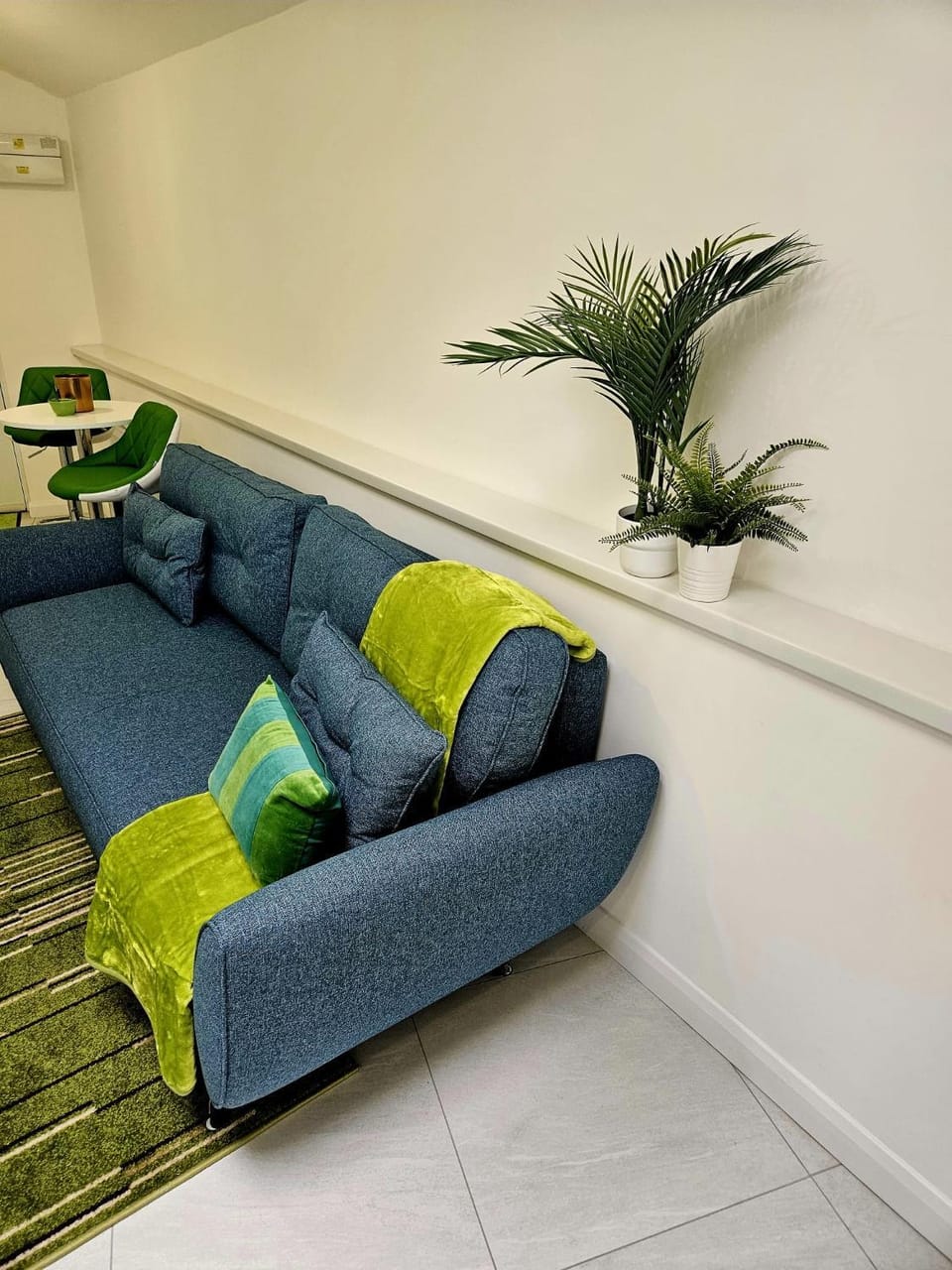 Bed, Living room, Seating area