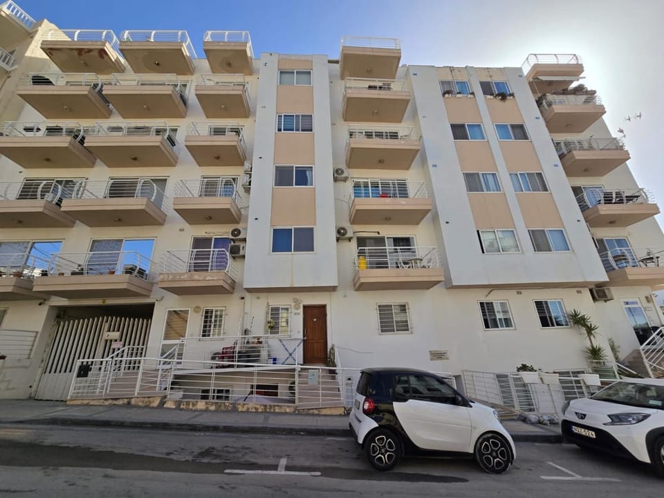 Stunning two bed apartment in St Pauls Bay Malta Apartment in Saint Paul's Bay