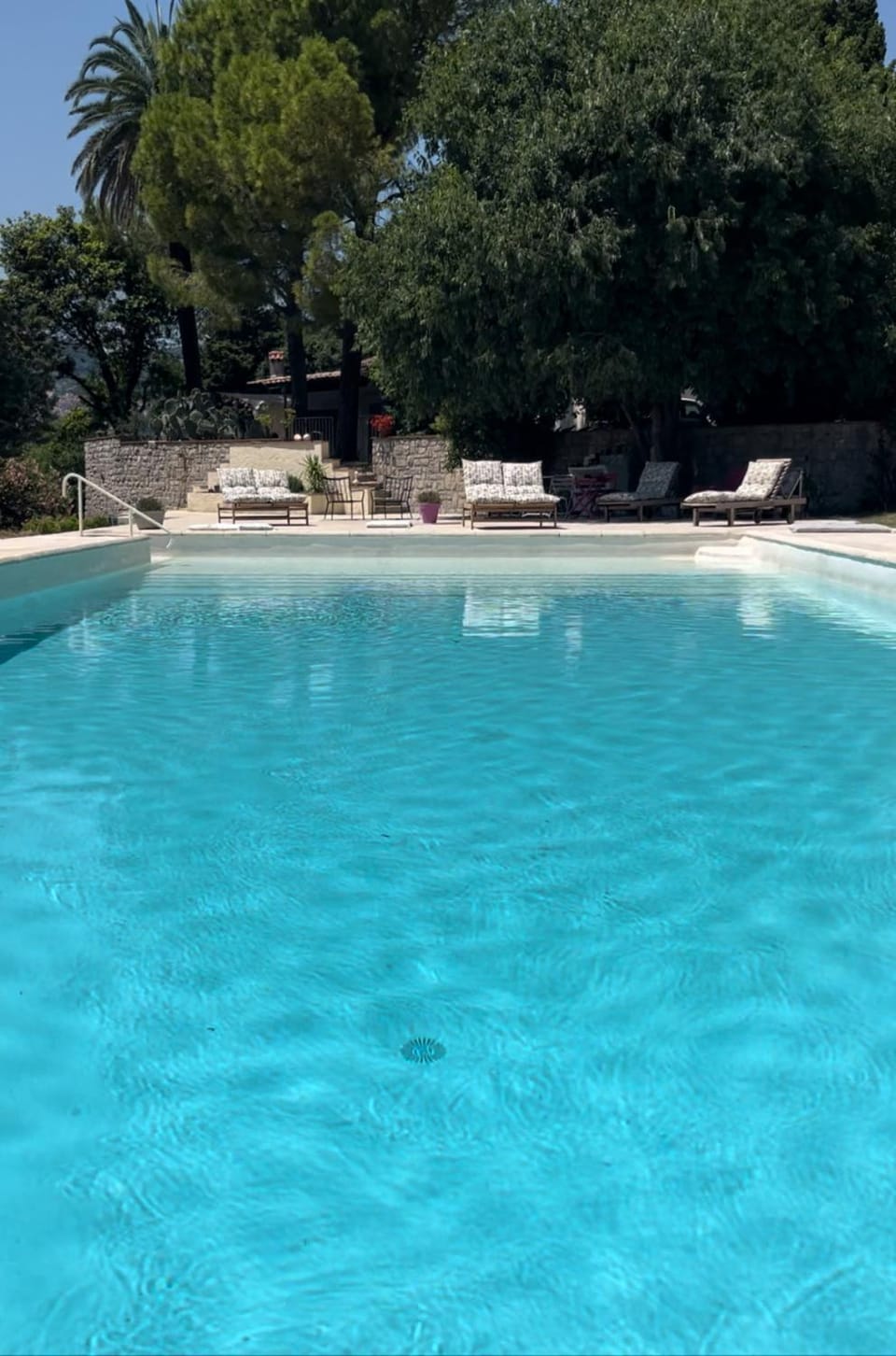 3 pièces au dernier étage dans bastide grassoise Apartment in Grasse