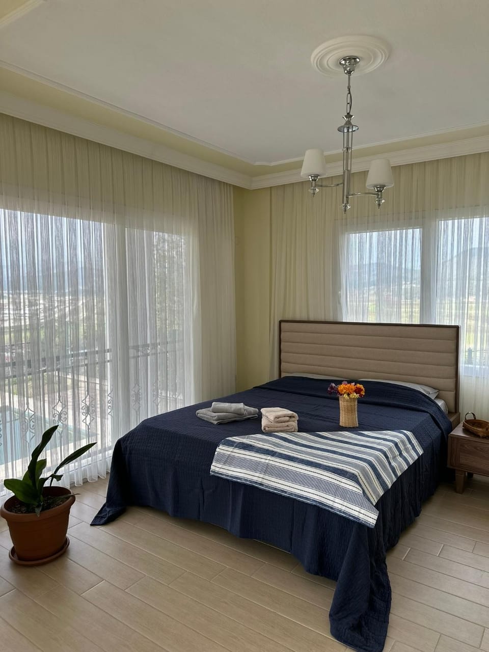 Bed, Photo of the whole room, Bedroom, towels