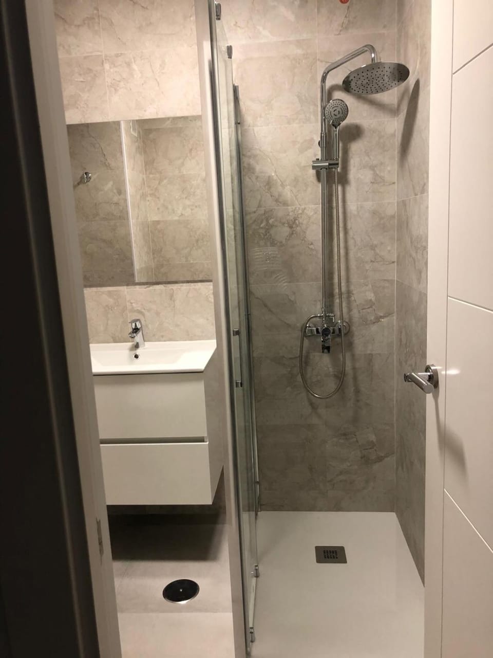 Carihuela Beach Apartment in Torremolinos