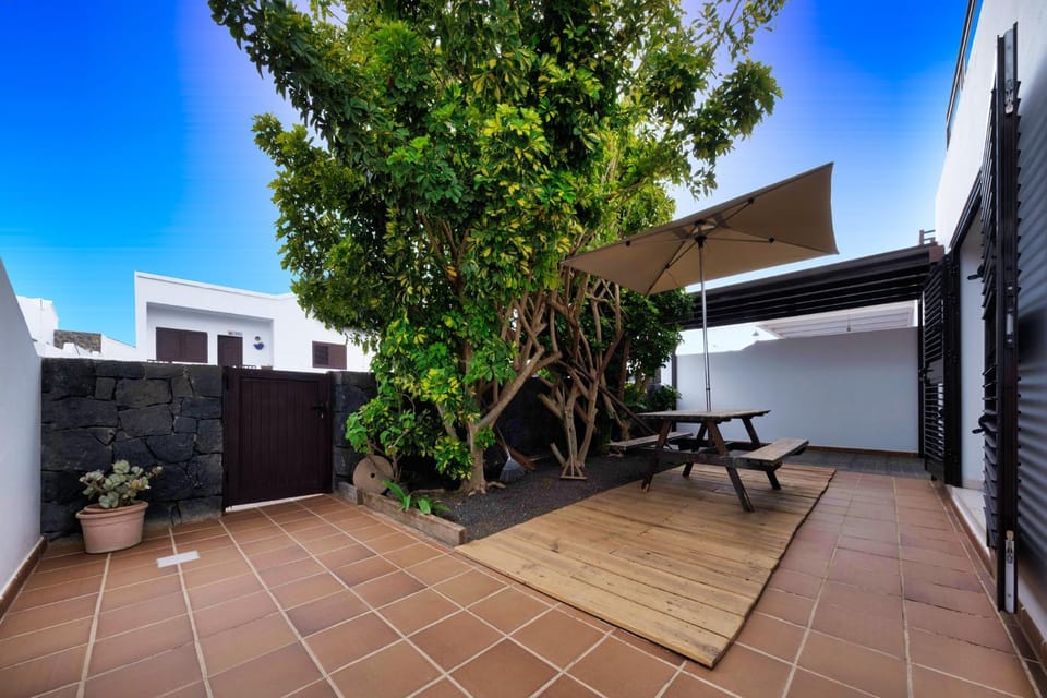 Garden, Balcony/Terrace