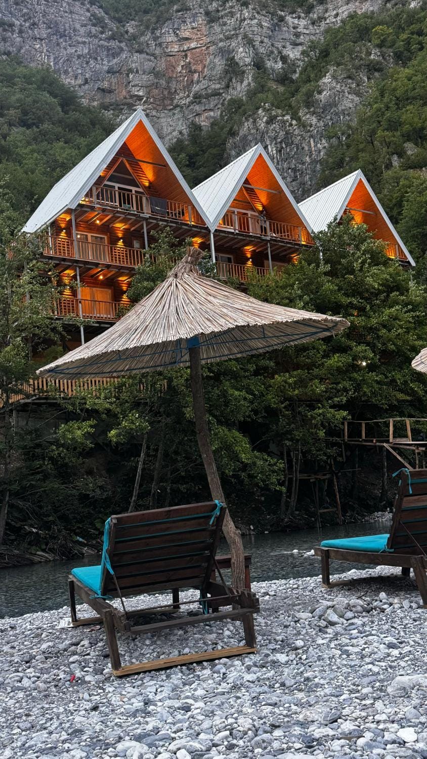 Ronis Place Hotel in Montenegro