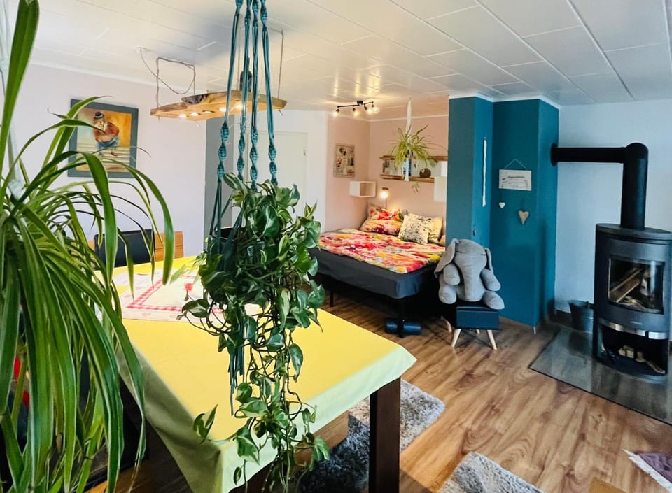 Photo of the whole room, Dining area, Bedroom