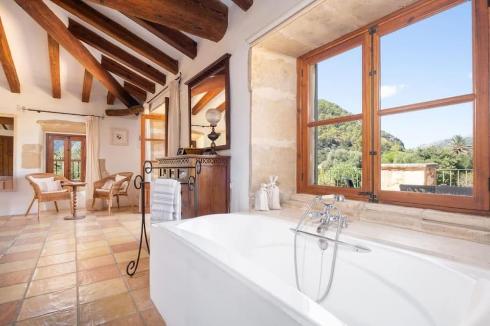 Can Sion Finca Villa in Raiguer