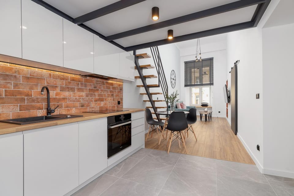 Kitchen or kitchenette, Dining area, stove