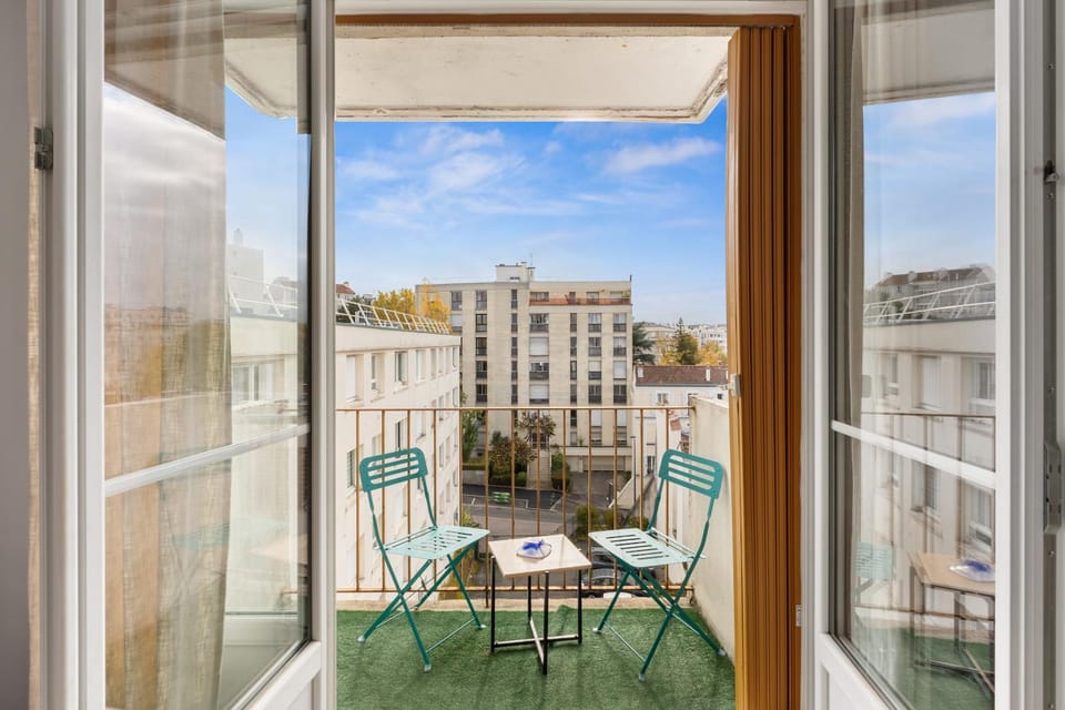 Cosy in Paris Apartment in Vanves