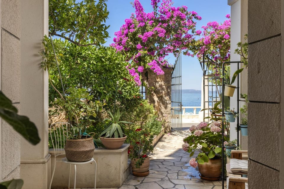 Garden, Garden view