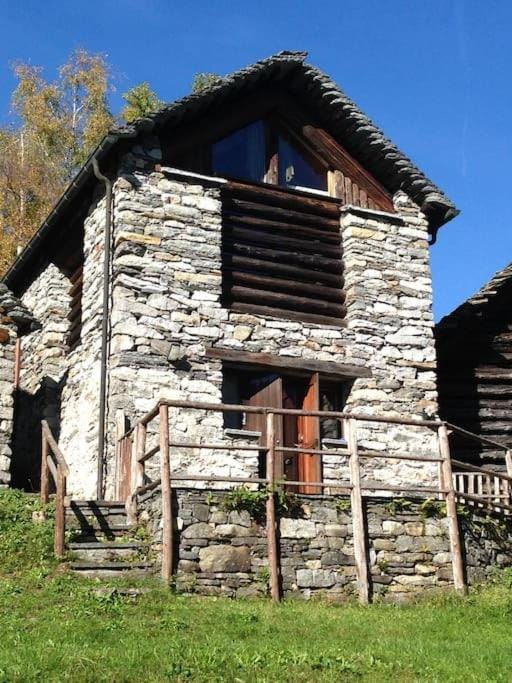 Rustico sui Monti di Rima Chalet in Canton of Ticino