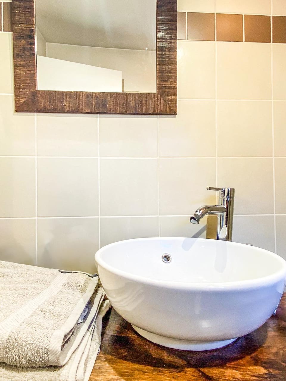 Bathroom, towels
