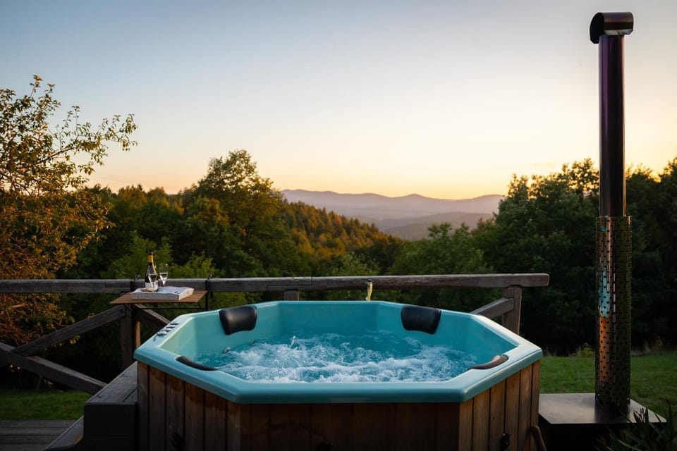 Hot Tub, Hot Tub, View (from property/room), Balcony/Terrace
