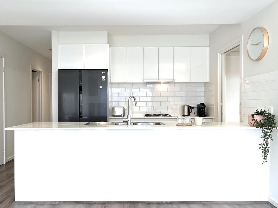 Modern Berwick Home with Fast WiFi Garage House in Berwick