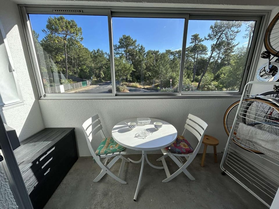 Charmant T2 à 1200m de la plage avec balcon, parking privé et ménage inclus à Saint-Jean-de-Monts - FR-1-224C-312 Apartment in Saint-Jean-de-Monts