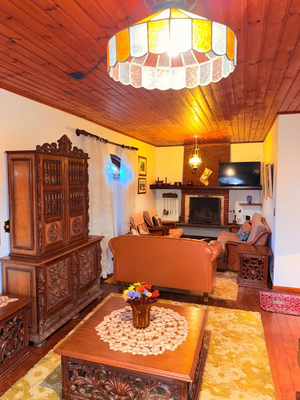 TV and multimedia, Living room, Seating area