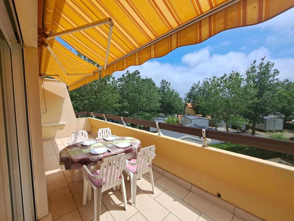 Appartement 2 pièces mezzanine accès plage, parking privé ! - FR-1-326-831 Apartment in Marseillan