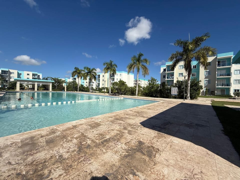 Property building, Day, Pool view, Swimming pool