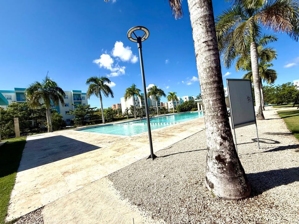 Day, Natural landscape, Pool view, Swimming pool