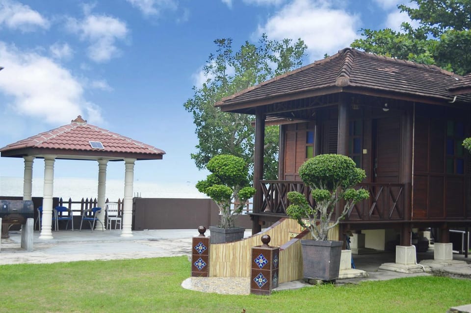 Property building, Natural landscape, Landmark view