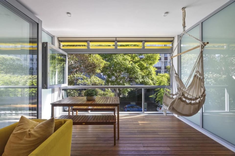 Cozy Modern Peaceful CityPad - Balcony AC Laundry Apartment in Sydney