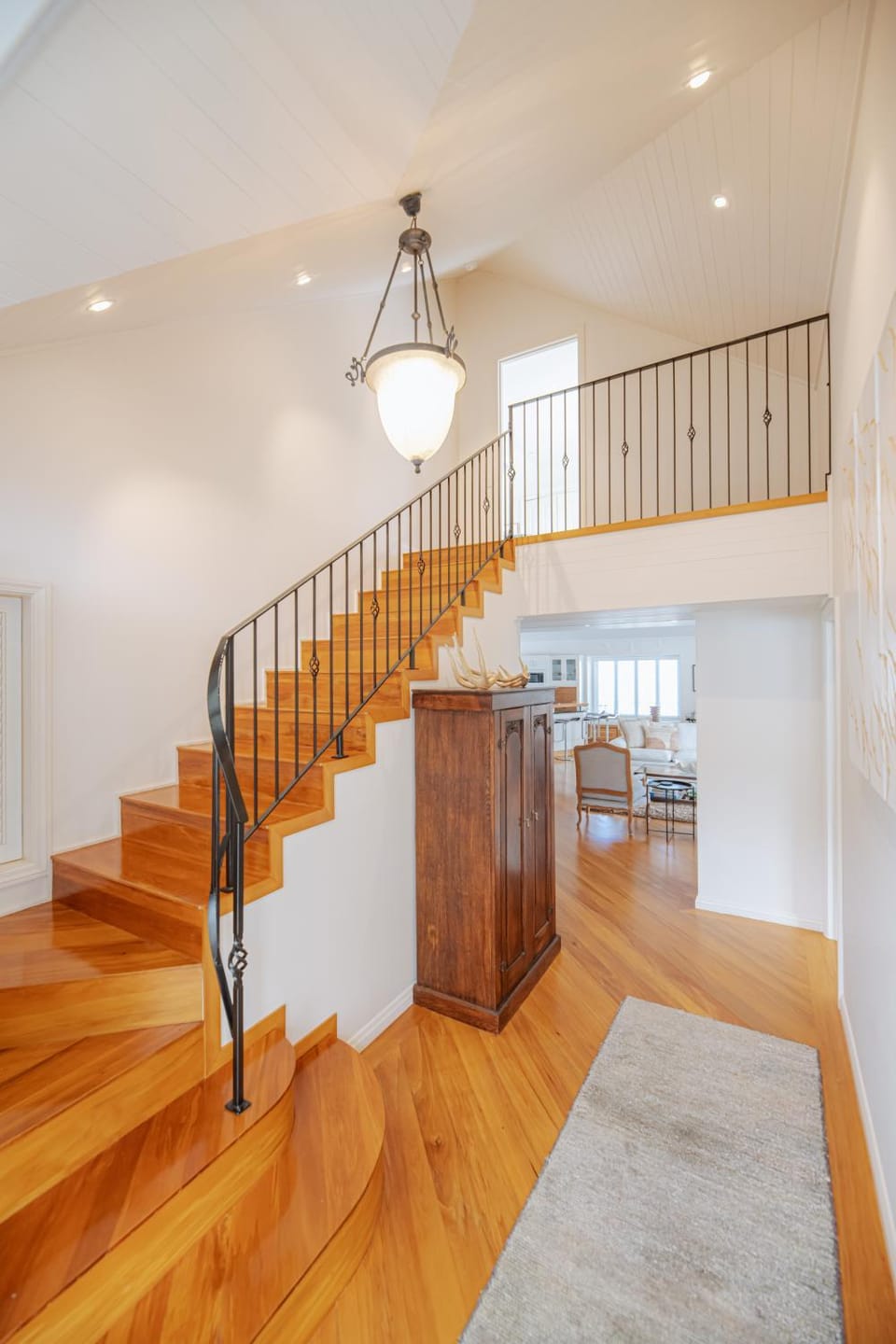 Russell Wharf House - Strand Apartment House in Northland