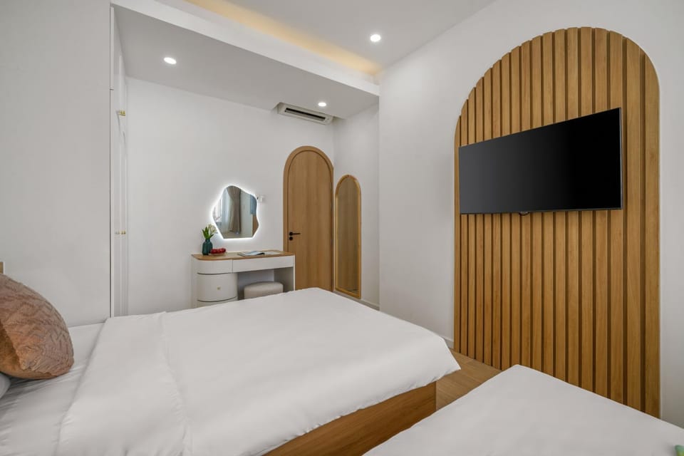 Bed, TV and multimedia, Photo of the whole room, Bedroom, wardrobe