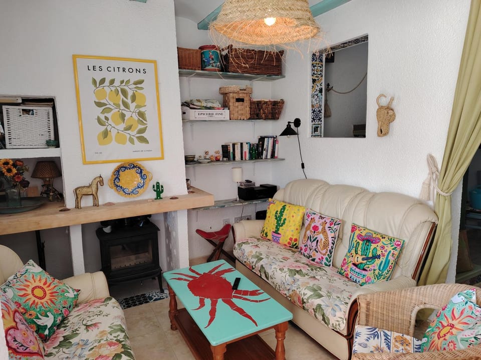Stylish house with swimming pool,near beach & town, wifi House in Marina Alta