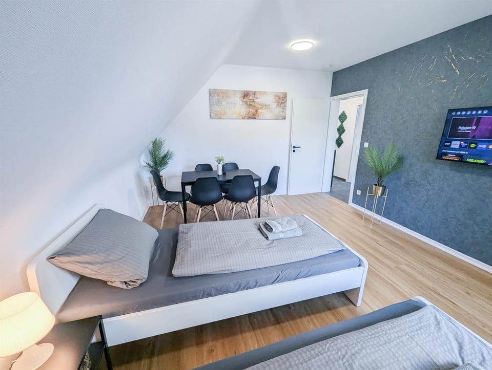 TV and multimedia, Living room, Bedroom