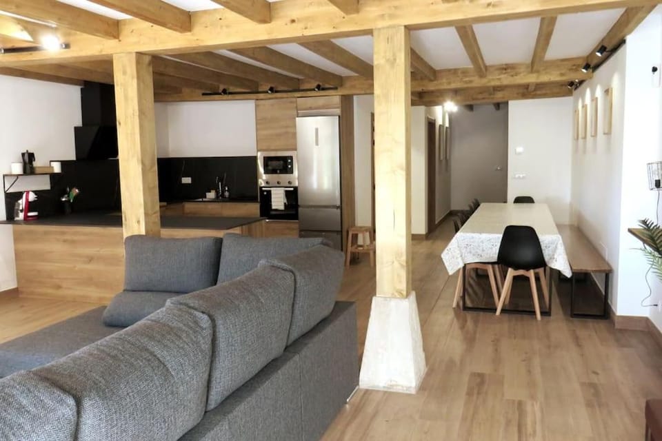 TV and multimedia, Dining area