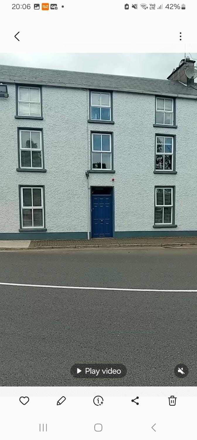 Property building, Street view