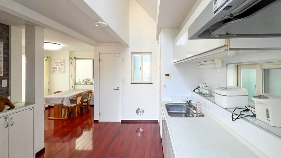 Property building, Swimming pool, kitchen, kitchen