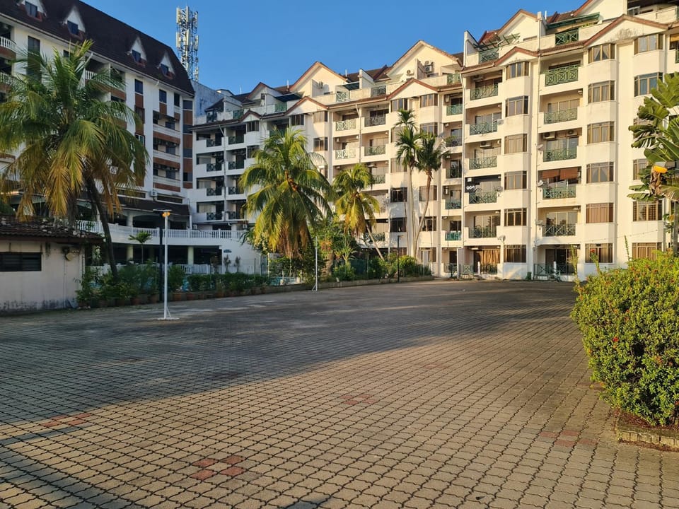 Property building, Street view
