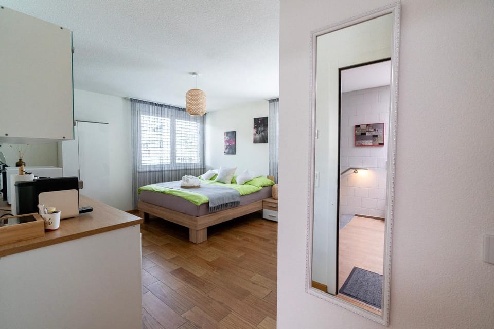 Photo of the whole room, Bedroom