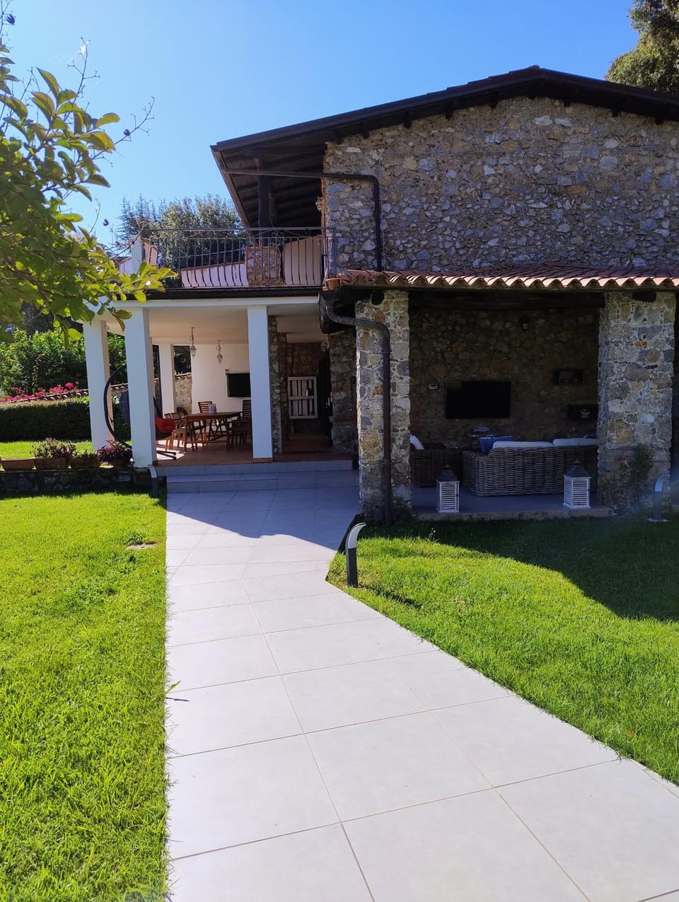 Property building, Garden