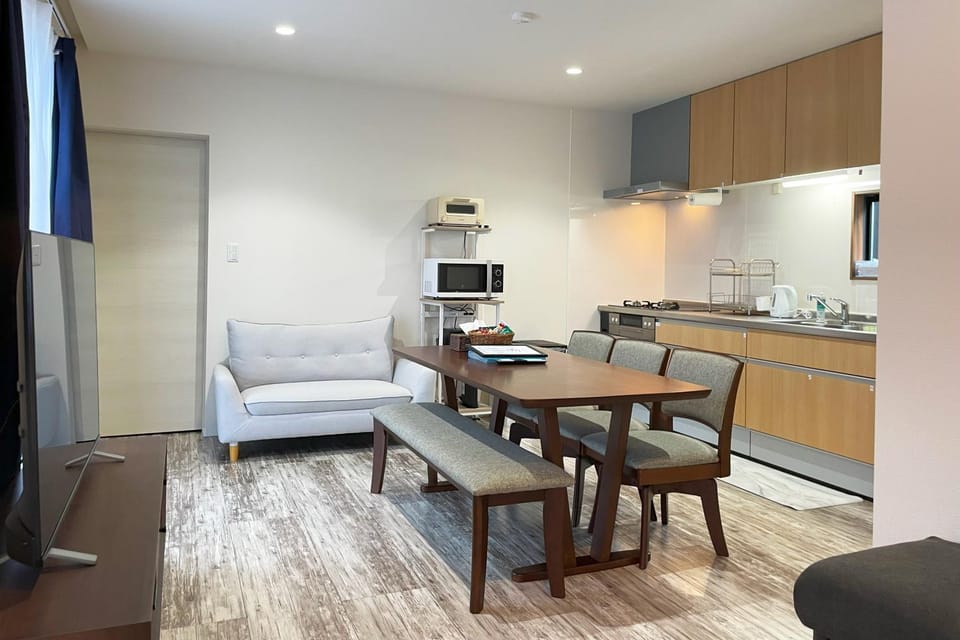 Living room, Dining area